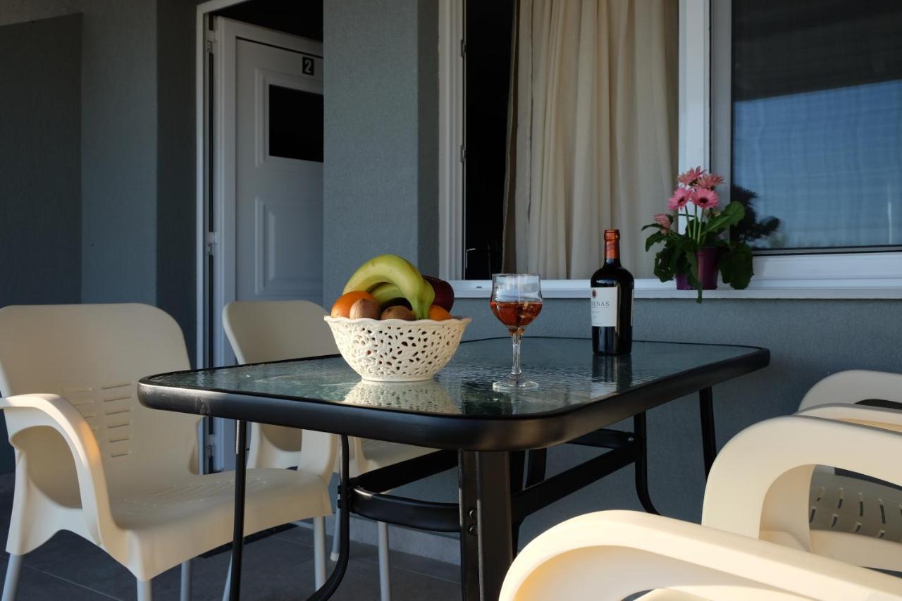 Apartment Onar By The Sea Luxurious Flogita